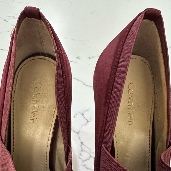 Calvin Klein Suede Women's Burgundy Peep Toe Heels Size 8.5 - Picture 5 of 6